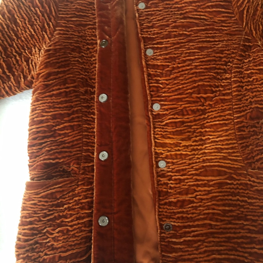 Women’s Vintage Coat - Picture 2 of 13